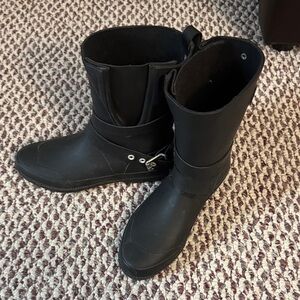 Dirty Laundry Black Mid-Calf Rain Boots with Ankle Strap